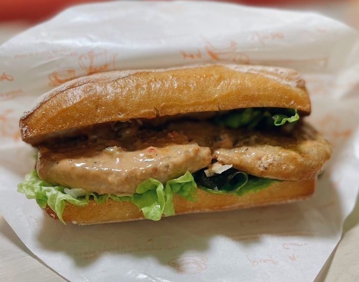 明宝バーガーのサウザンソース味